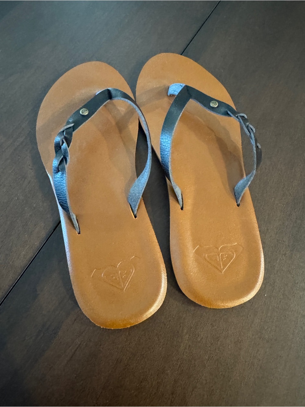 Roxy Black Braided Flip Flops - Picture 2 of 4